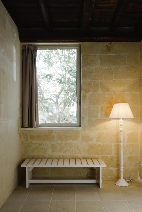 Masseria Paralupi Bed and Breakfast Λέτσε Εξωτερικό φωτογραφία